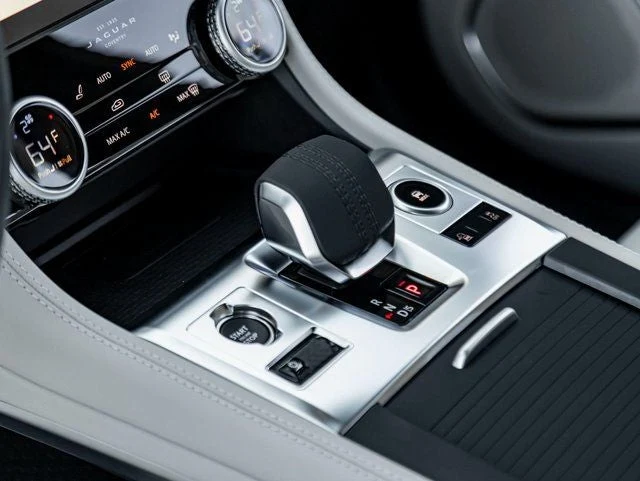 2026 Jaguar F-Pace P250 R-Dynamic S (X761), 19/20