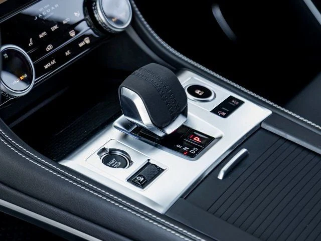 2026 Jaguar F-Pace P250 R-Dynamic S (X761), 19/20