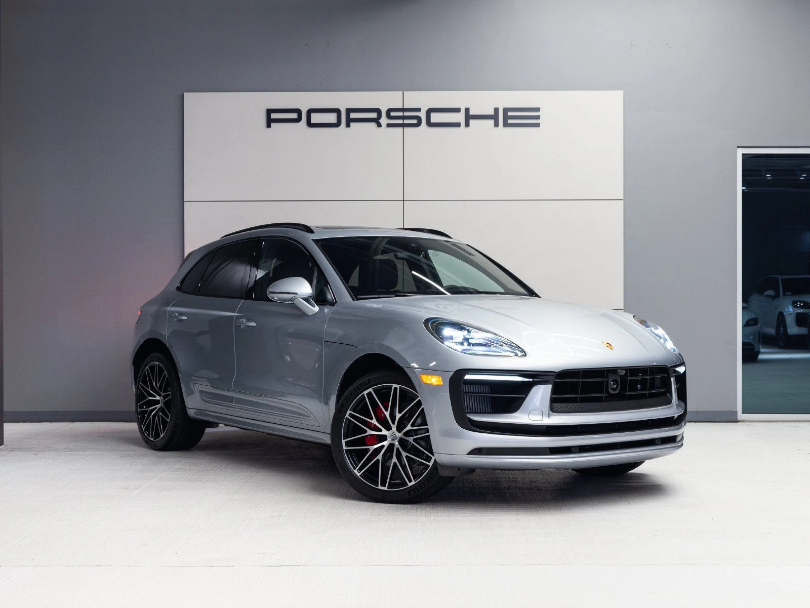 2026 Porsche Macan S (95B), 9/20