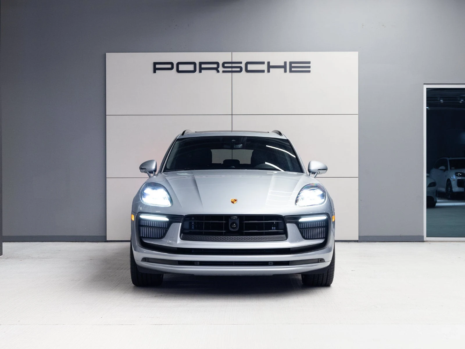 2026 Porsche Macan S (95B), 10/20