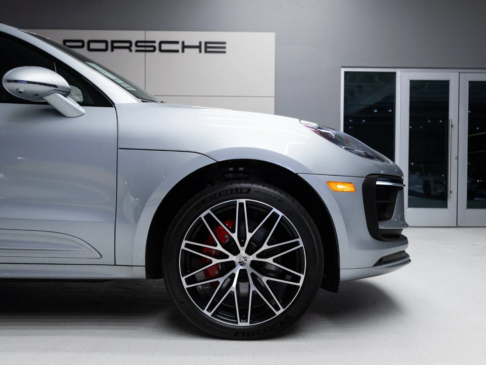 2026 Porsche Macan S (95B), 11/20