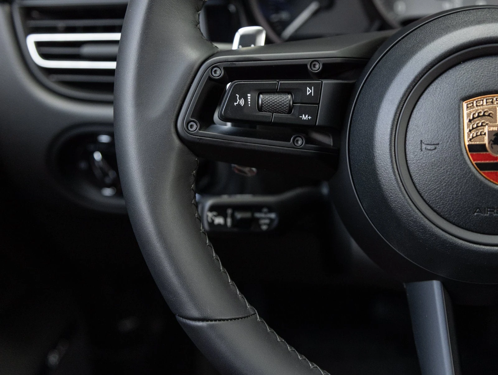 2026 Porsche Macan S (95B), 15/20