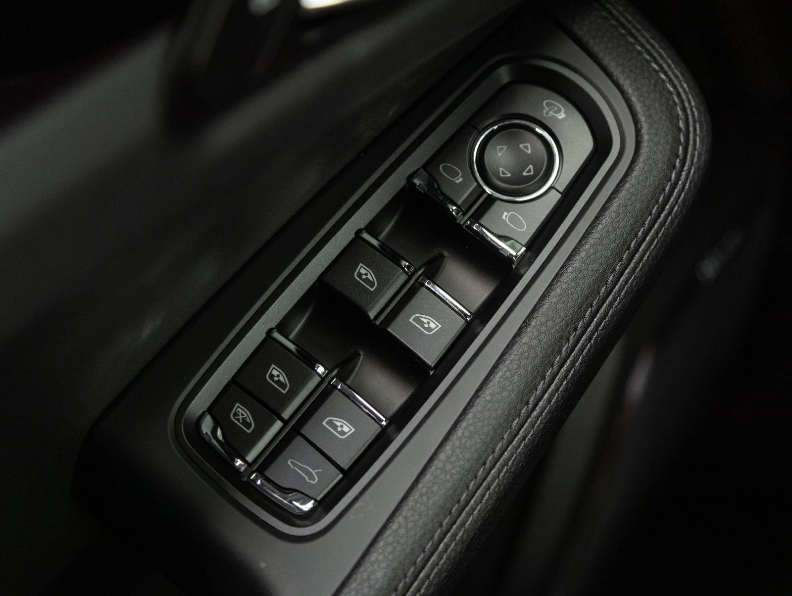 2026 Porsche Macan S (95B), 19/20