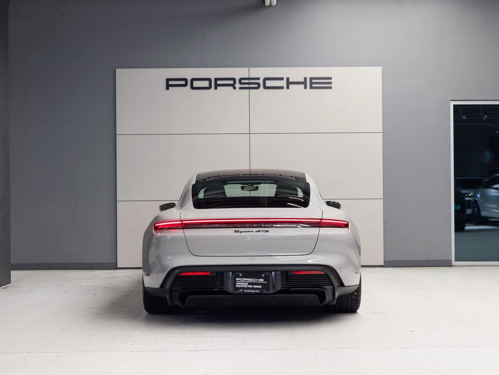 2026 Porsche Taycan GTS (2025 Update), 6/20
