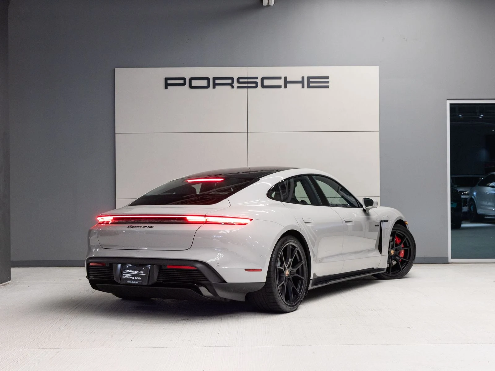 2026 Porsche Taycan GTS (2025 Update), 7/20