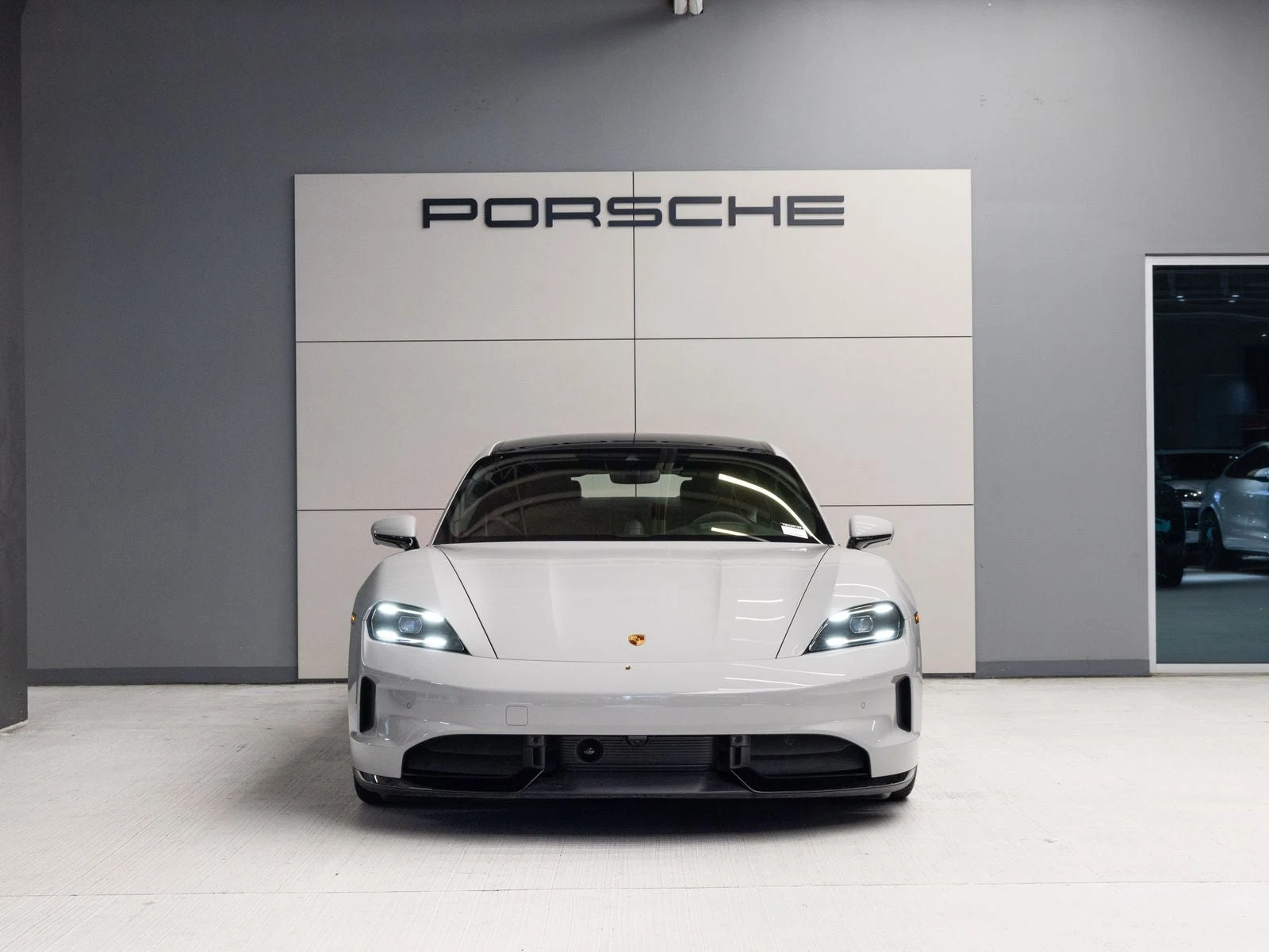 2026 Porsche Taycan GTS (2025 Update), 10/20