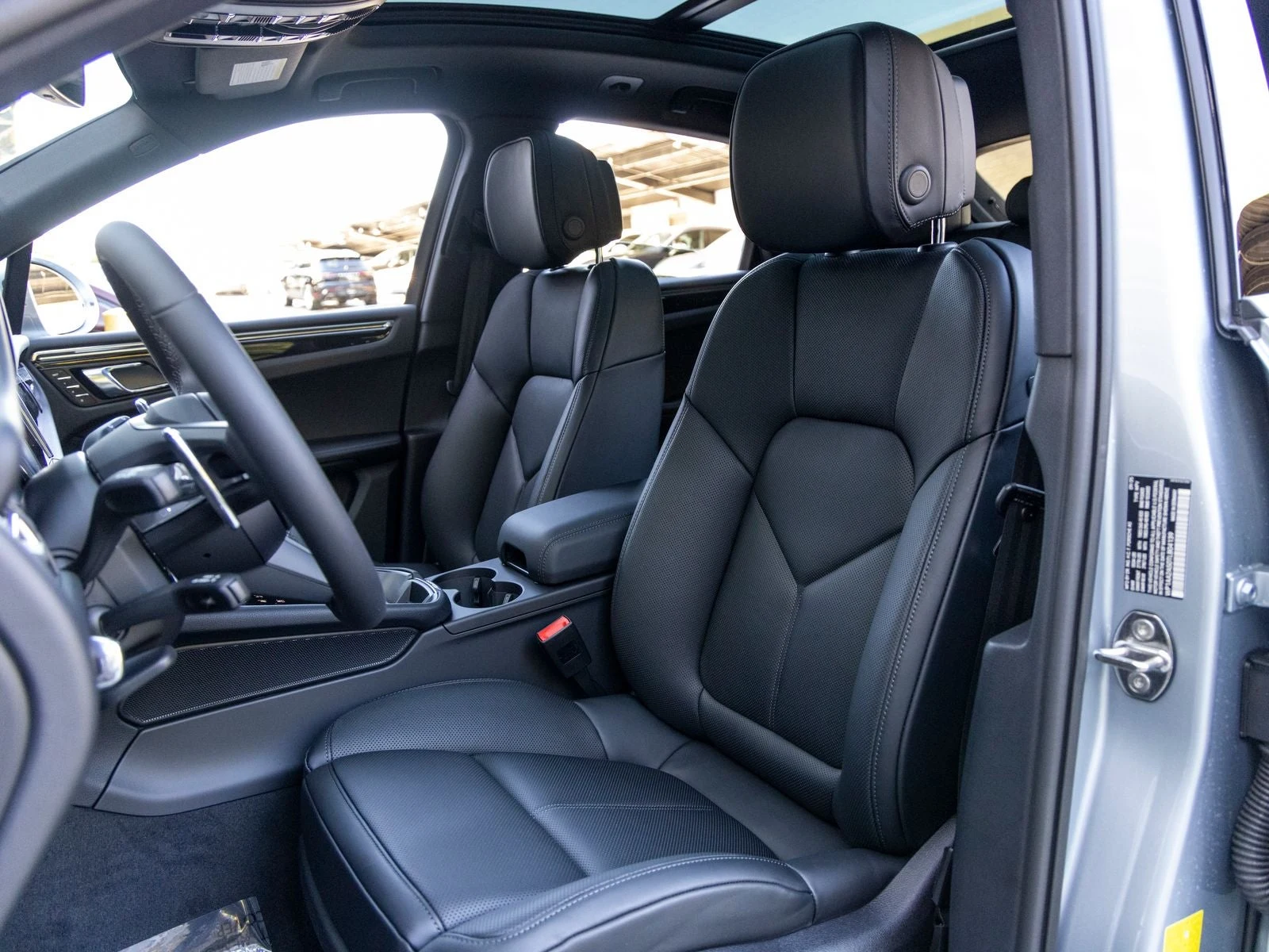 2026 Porsche Macan (95B), 5/20
