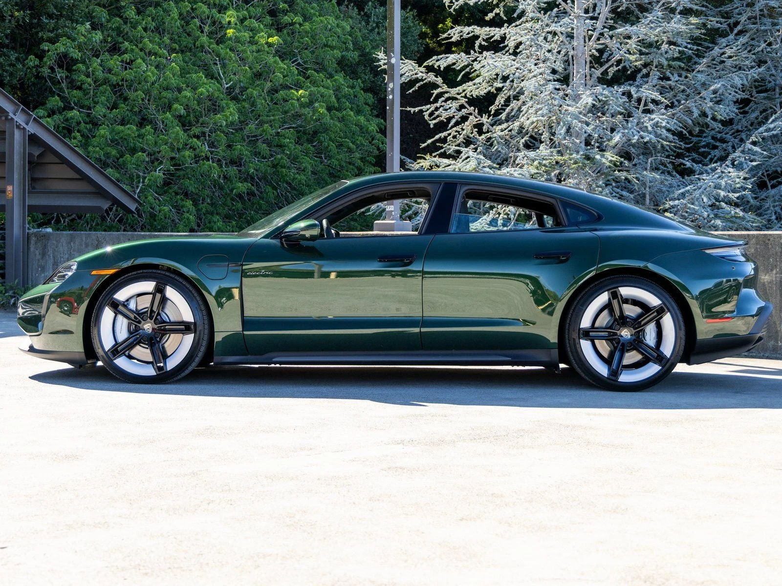 2026 Porsche Taycan Turbo (2025 Update), 2/20