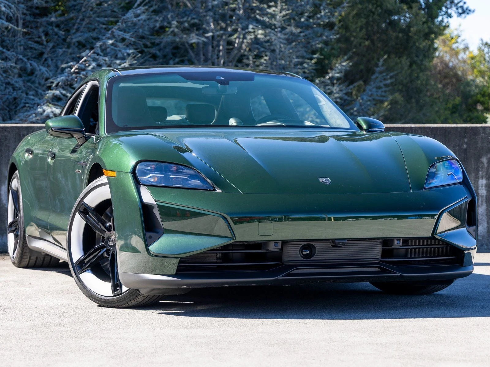 2026 Porsche Taycan Turbo (2025 Update), 6/20