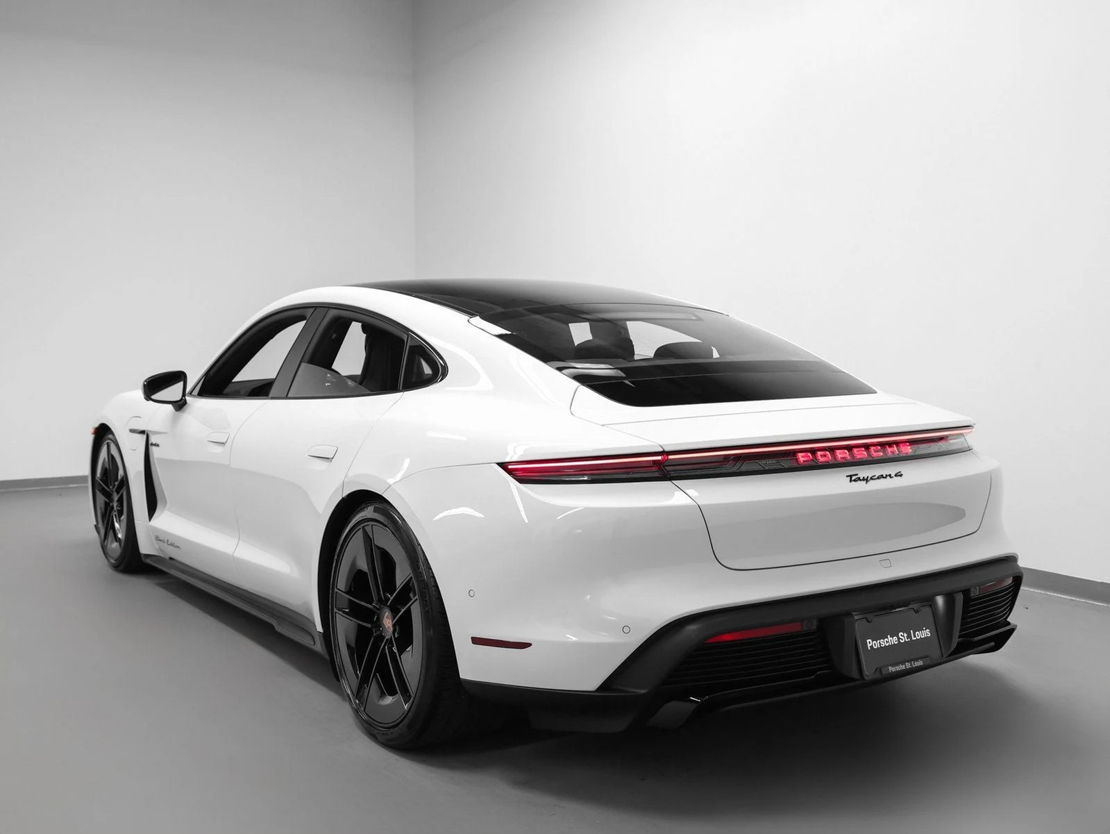 2026 Porsche Taycan 4 Black Edition (2025 Update), 3/20