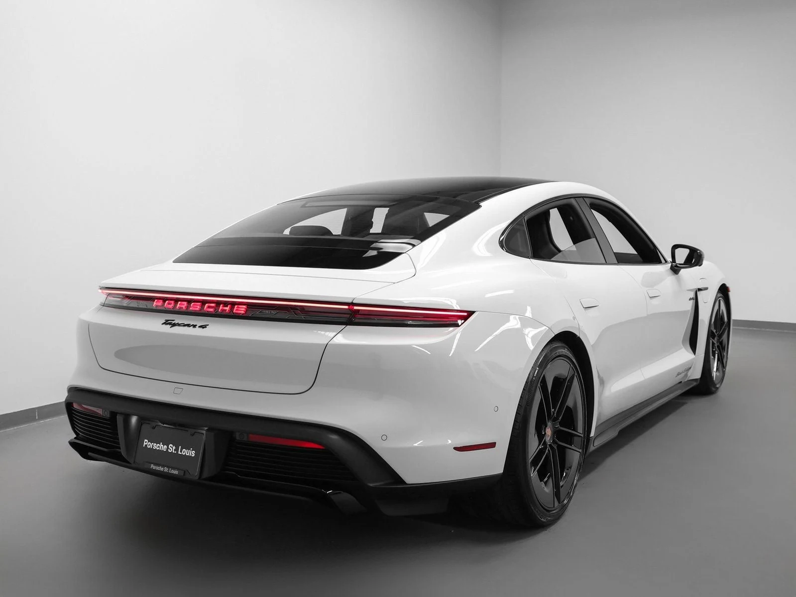 2026 Porsche Taycan 4 Black Edition (2025 Update), 11/20