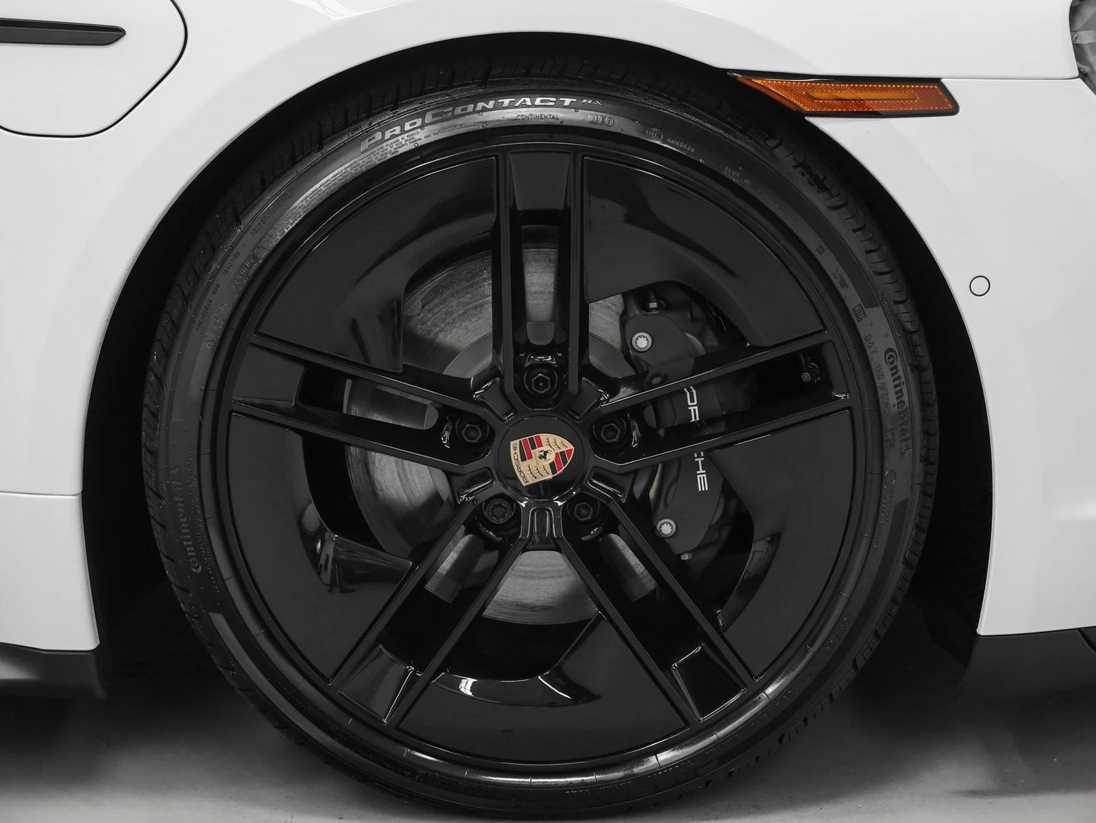 2026 Porsche Taycan 4 Black Edition (2025 Update), 18/20