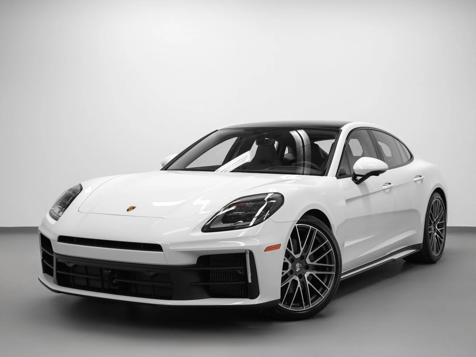 Porsche Panamera 4 (976) · Carrara White Metallic · Indigo Auto Group