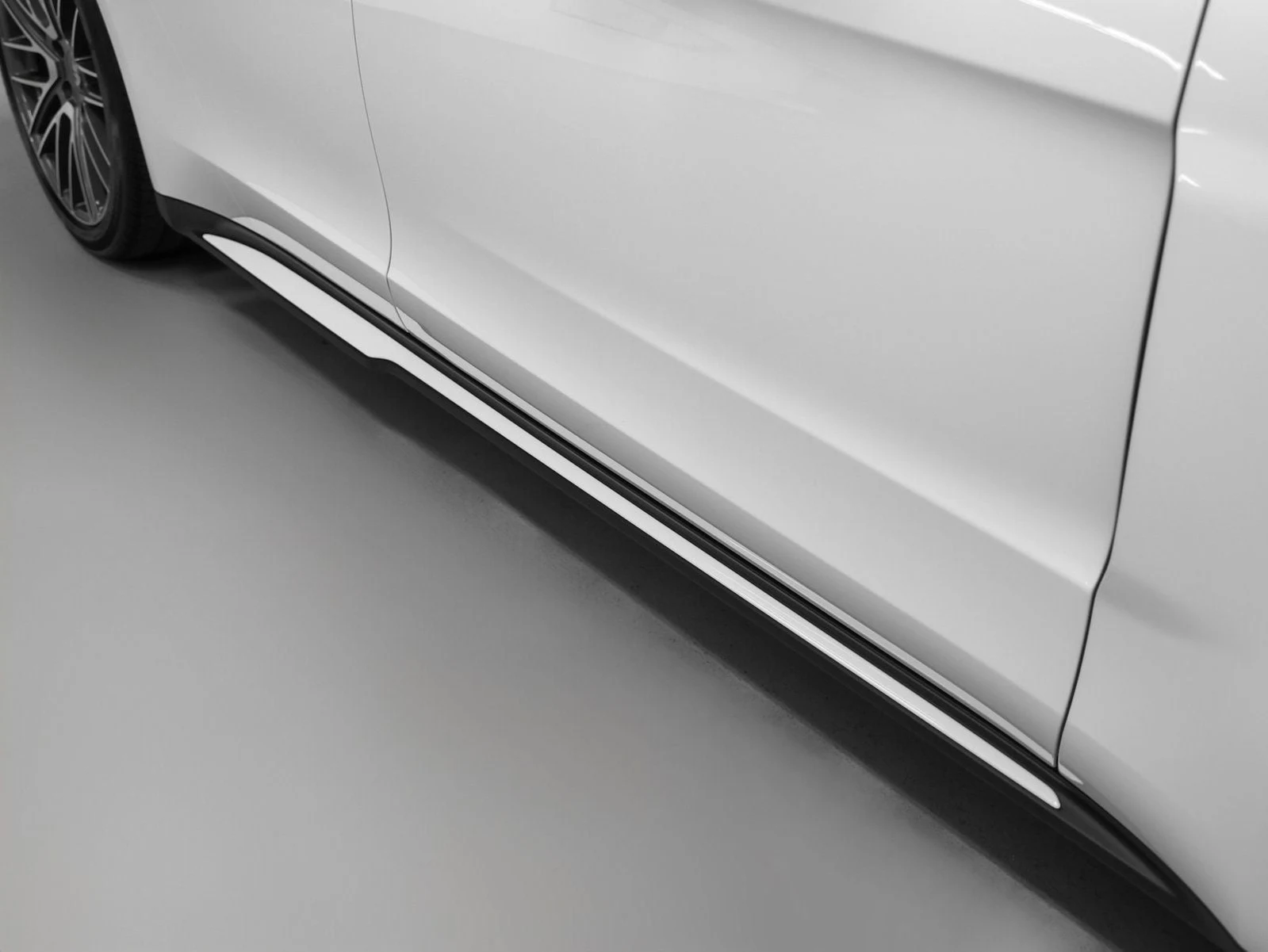 2026 Porsche Panamera 4 (976), 13/20