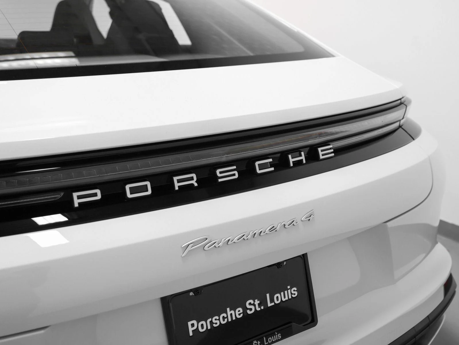 2026 Porsche Panamera 4 (976), 20/20