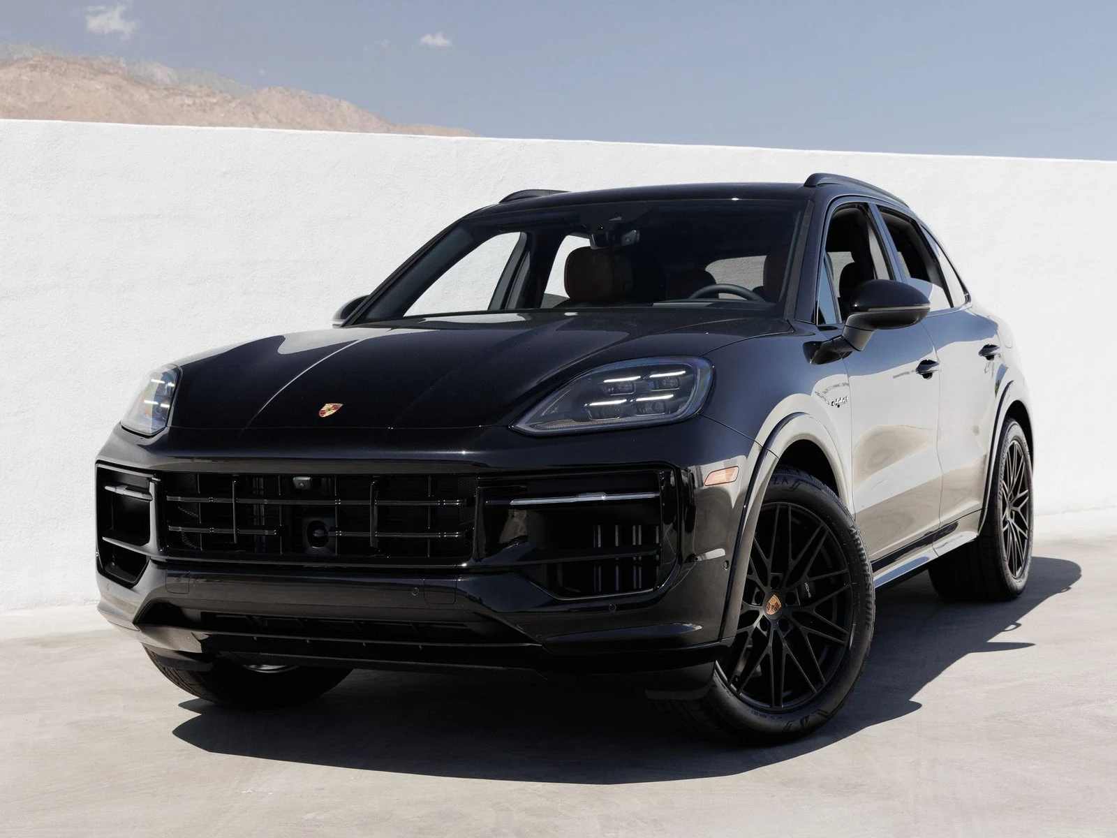 Porsche Cayenne E-Hybrid (3rd Generation) · Chromite Black Metallic · Indigo Auto Group