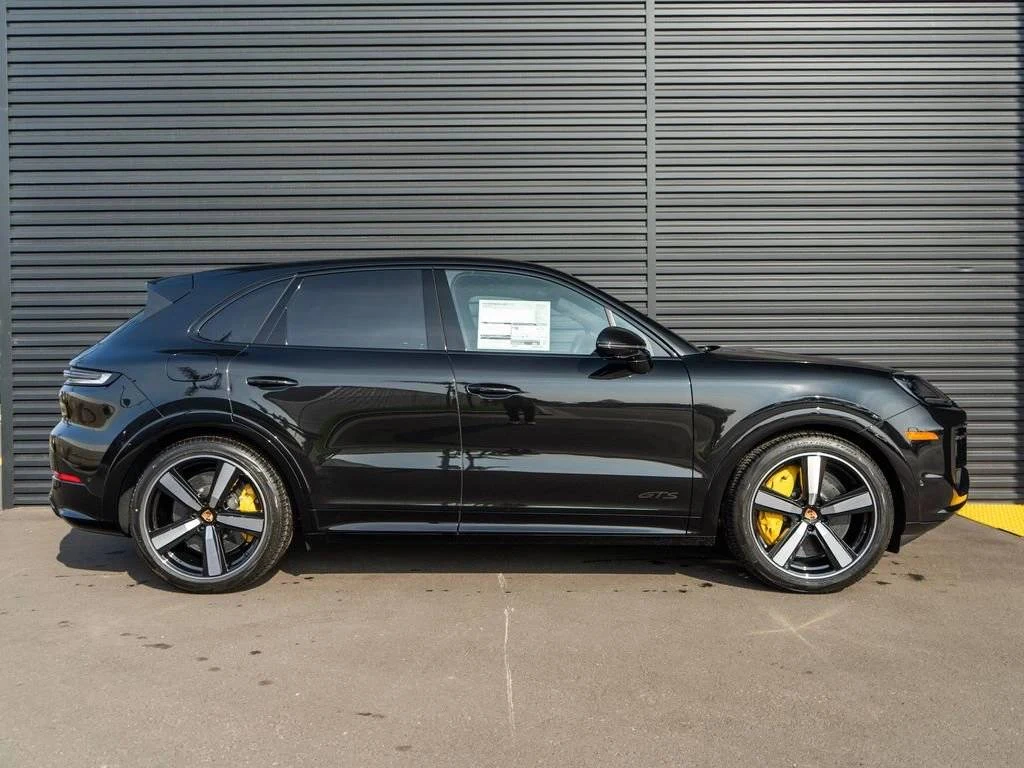 2026 Porsche Cayenne GTS (3rd Generation), 8/20