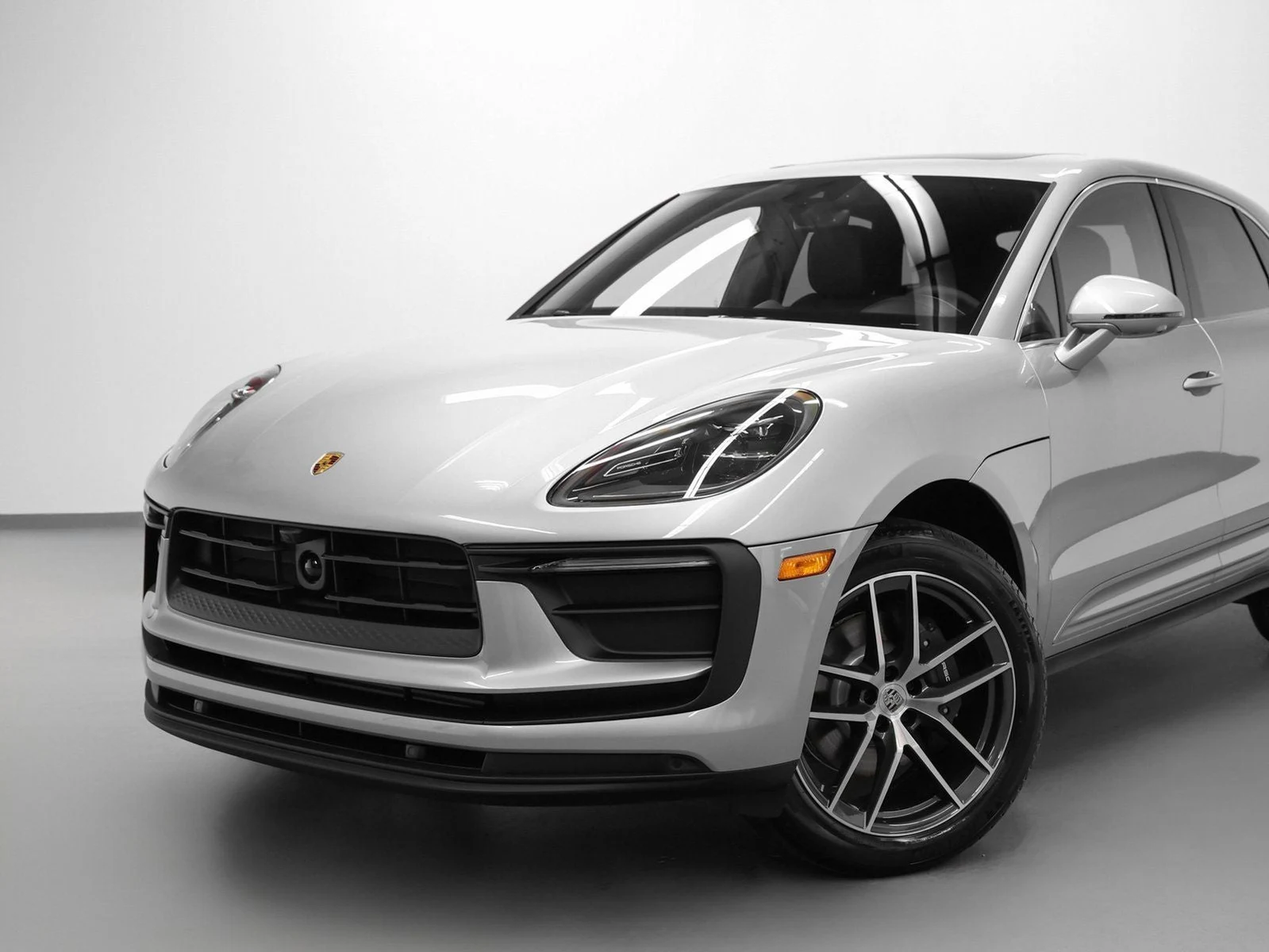 2026 Porsche Macan (95B), 6/20