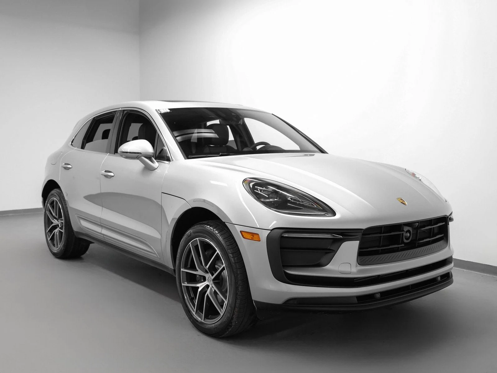 2026 Porsche Macan (95B), 9/20