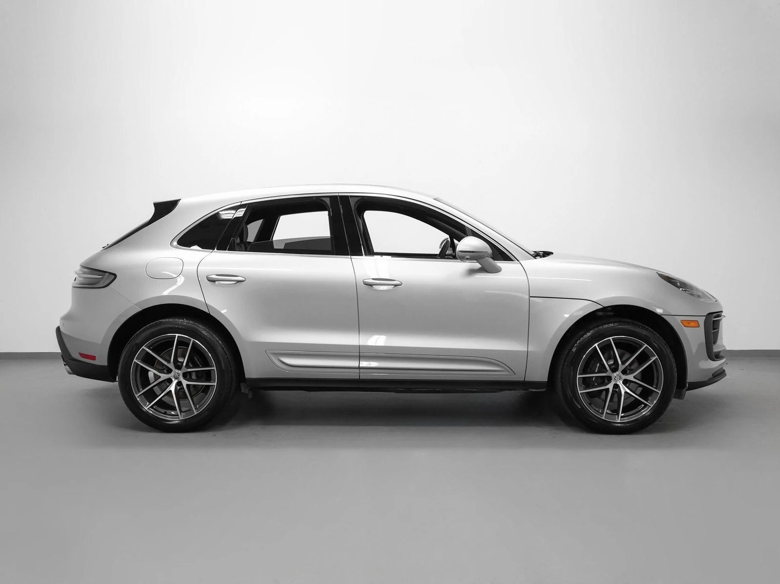 2026 Porsche Macan (95B), 11/20