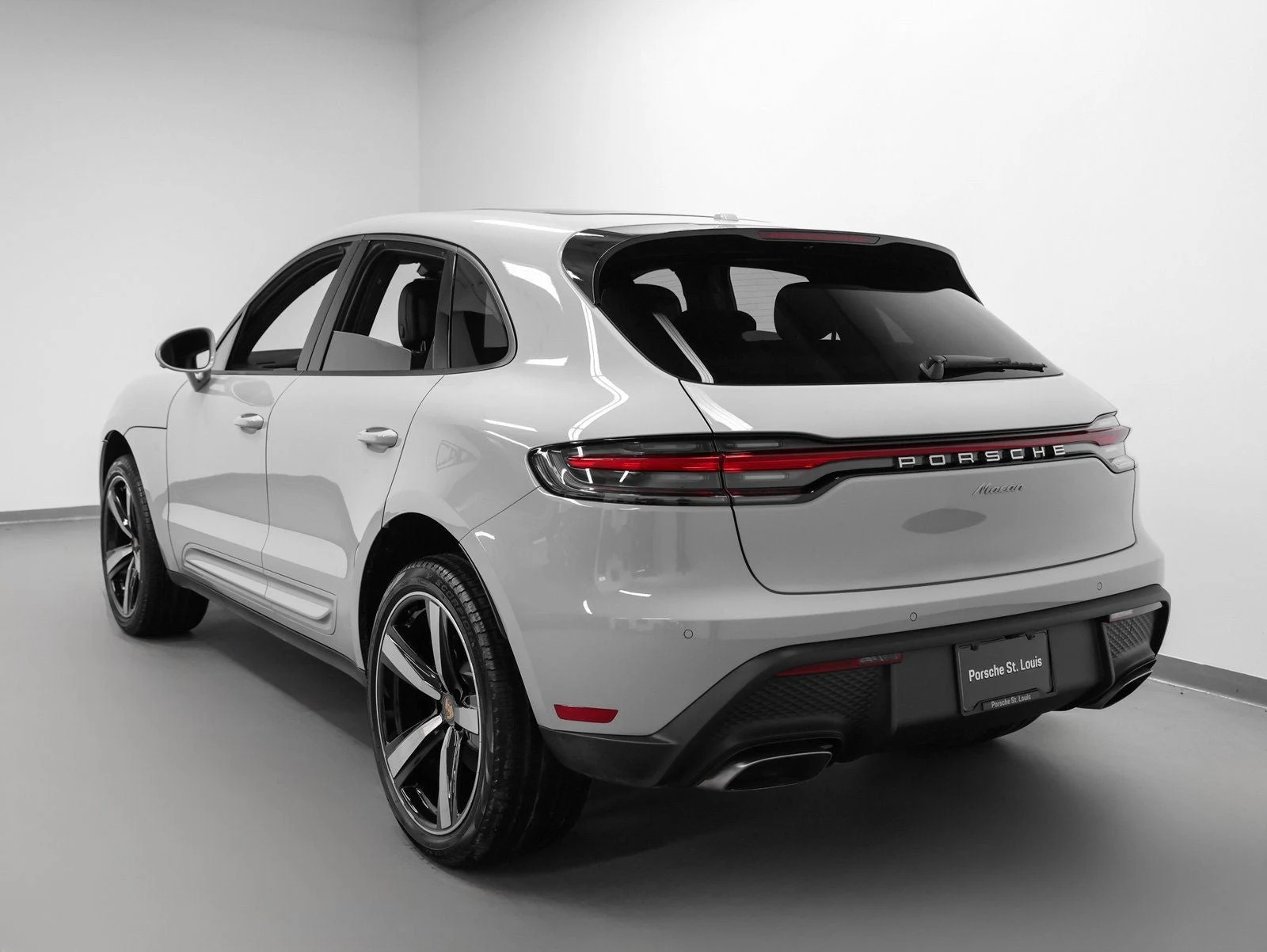 2026 Porsche Macan (95B), 3/20