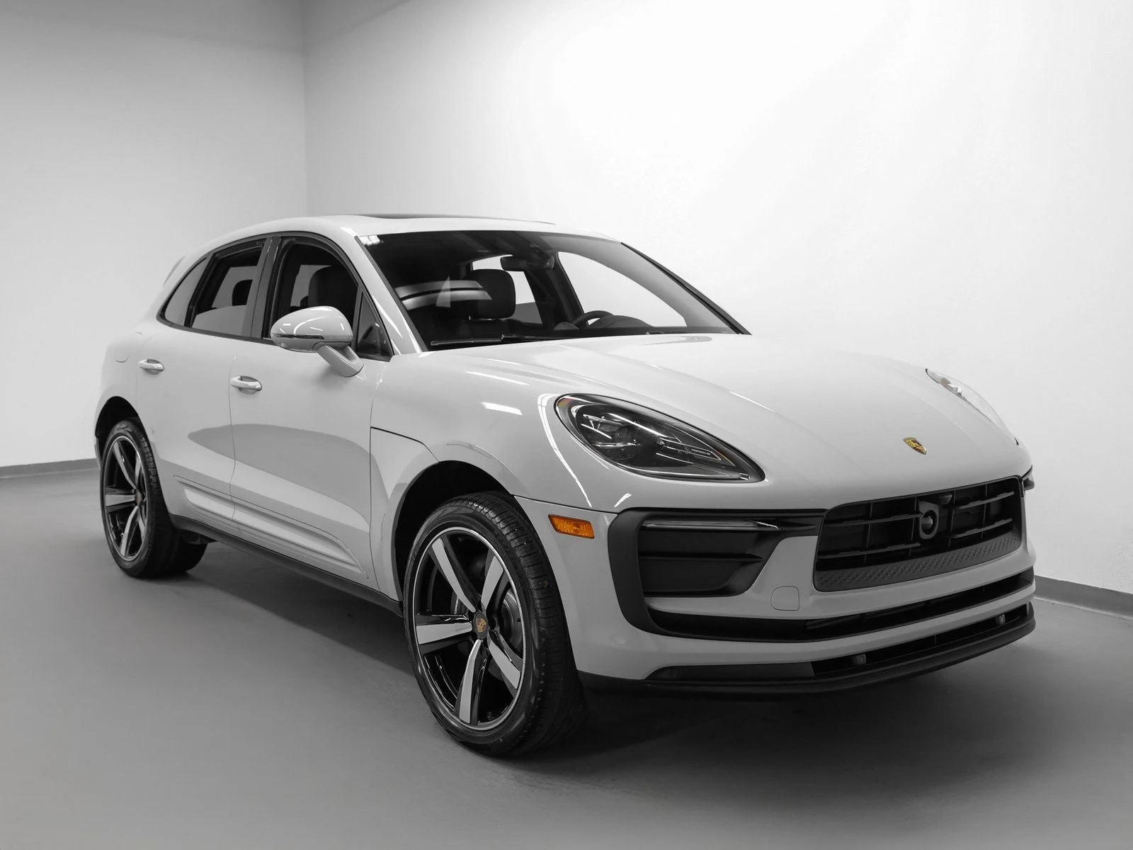 2026 Porsche Macan (95B), 9/20