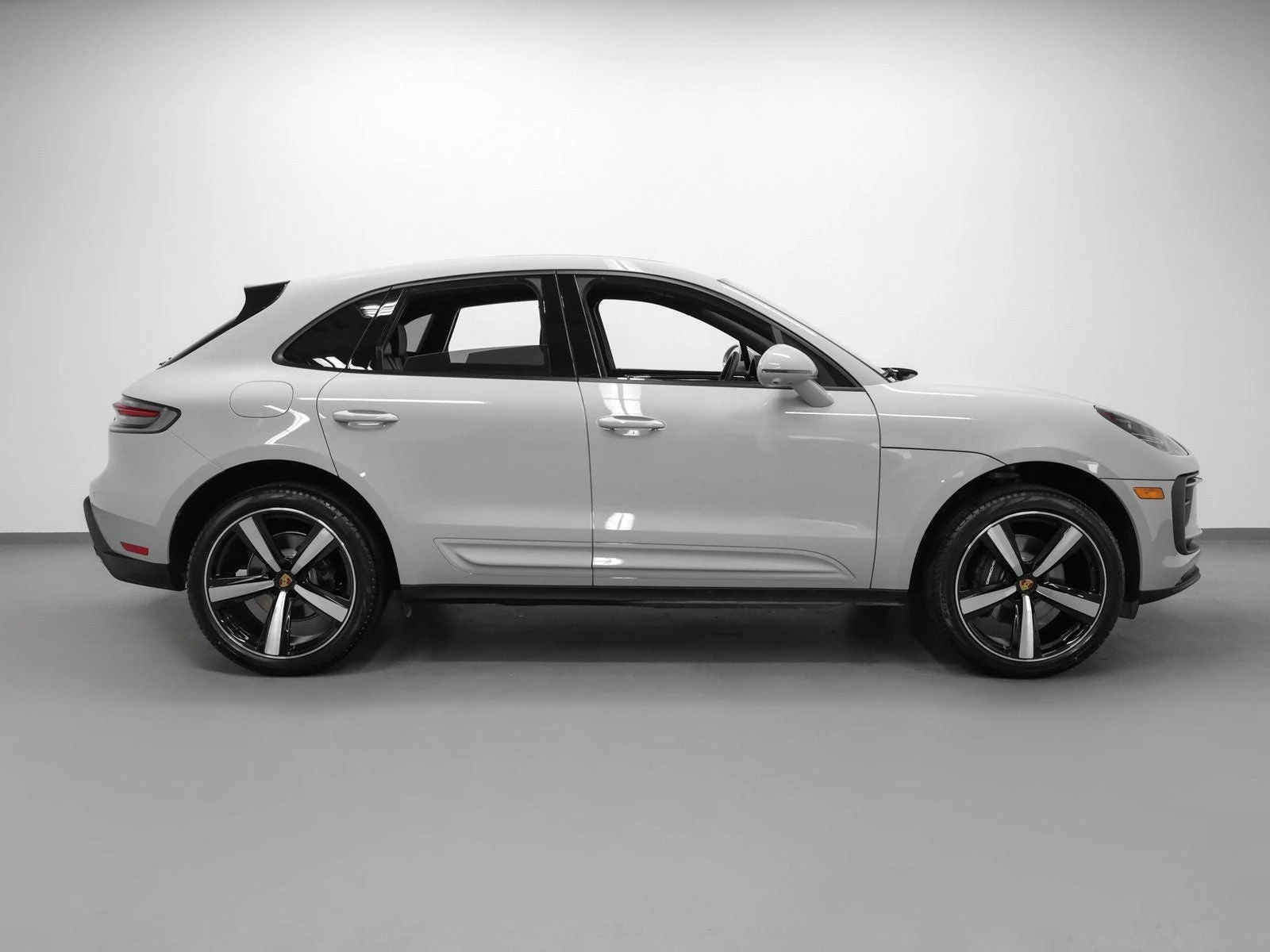 2026 Porsche Macan (95B), 12/20