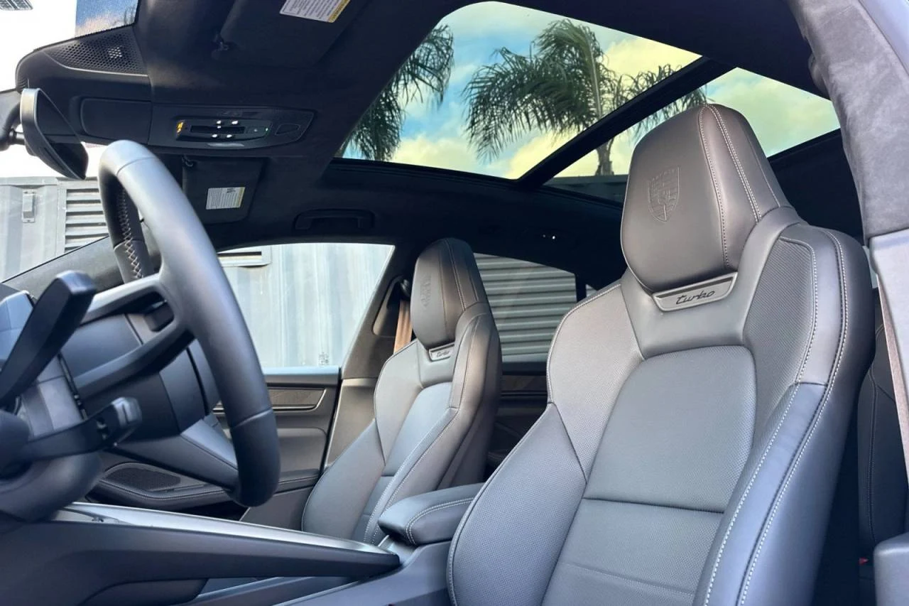 2026 Porsche Macan Turbo Electric (XAB), 5/20