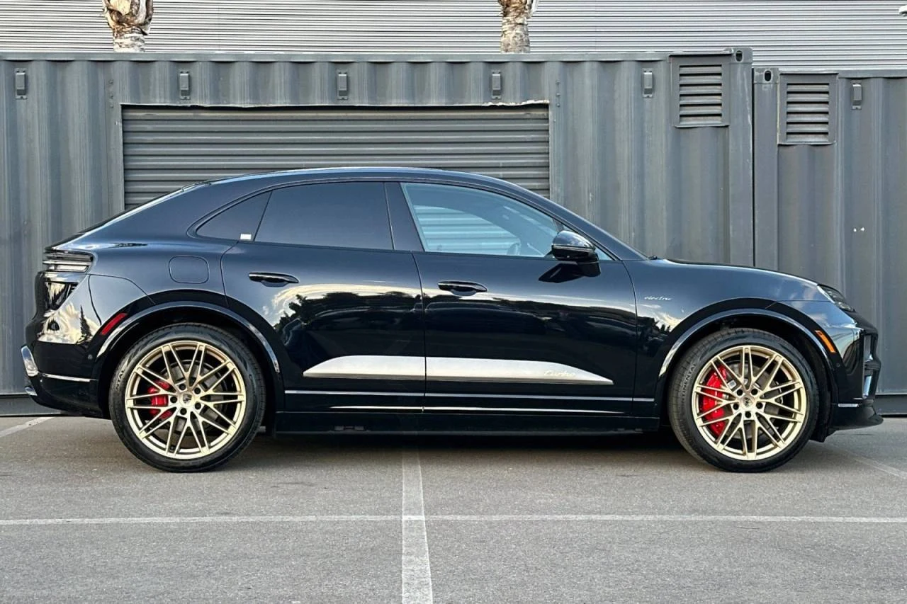 2026 Porsche Macan Turbo Electric (XAB), 9/20