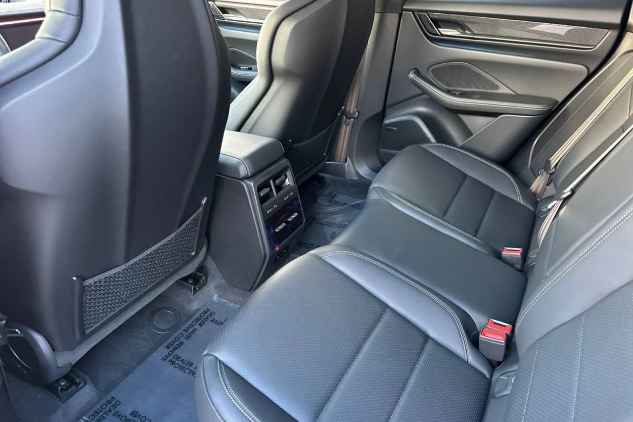 2026 Porsche Macan Turbo Electric (XAB), 13/20