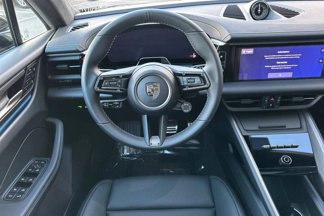 2026 Porsche Macan Turbo Electric (XAB), 14/20