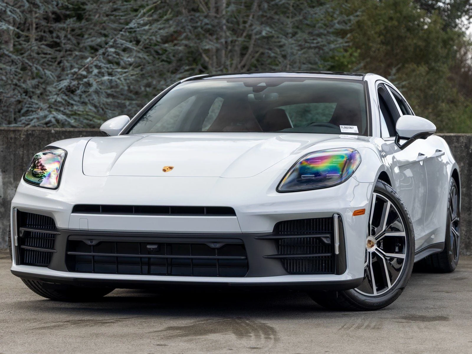 Porsche Panamera 4 (976) · Carrara White Metallic · Indigo Auto Group