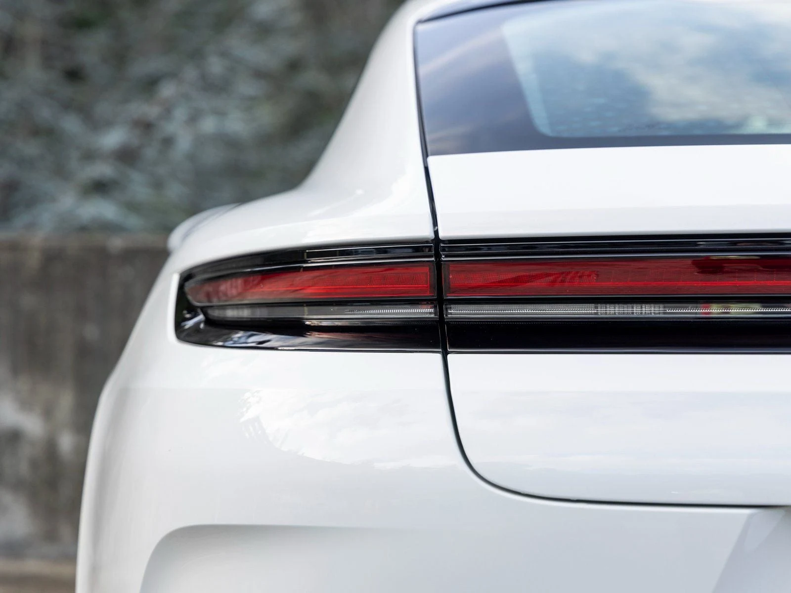 2026 Porsche Panamera 4 (976), 19/20