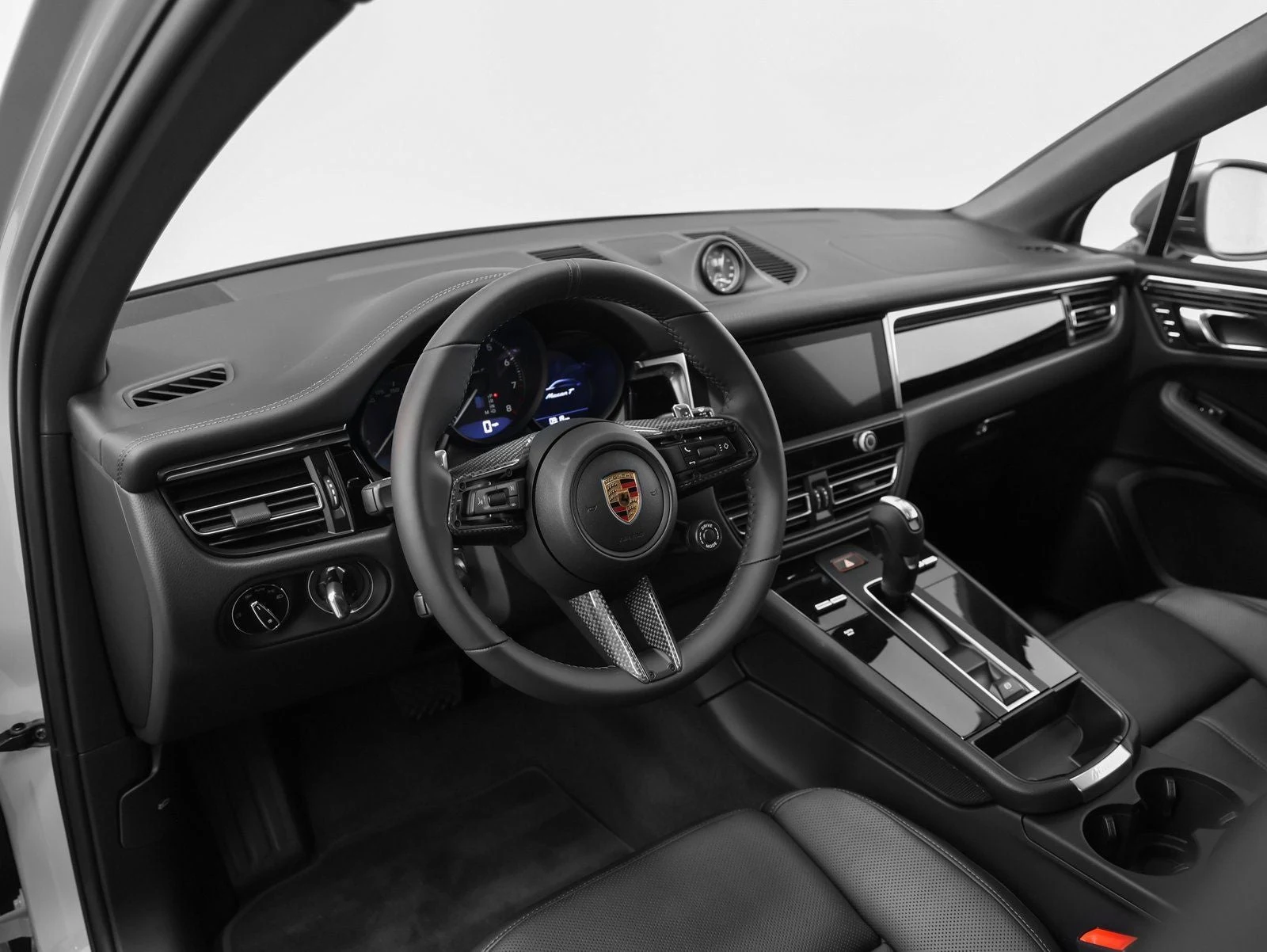 2026 Porsche Macan T (95B), 4/20