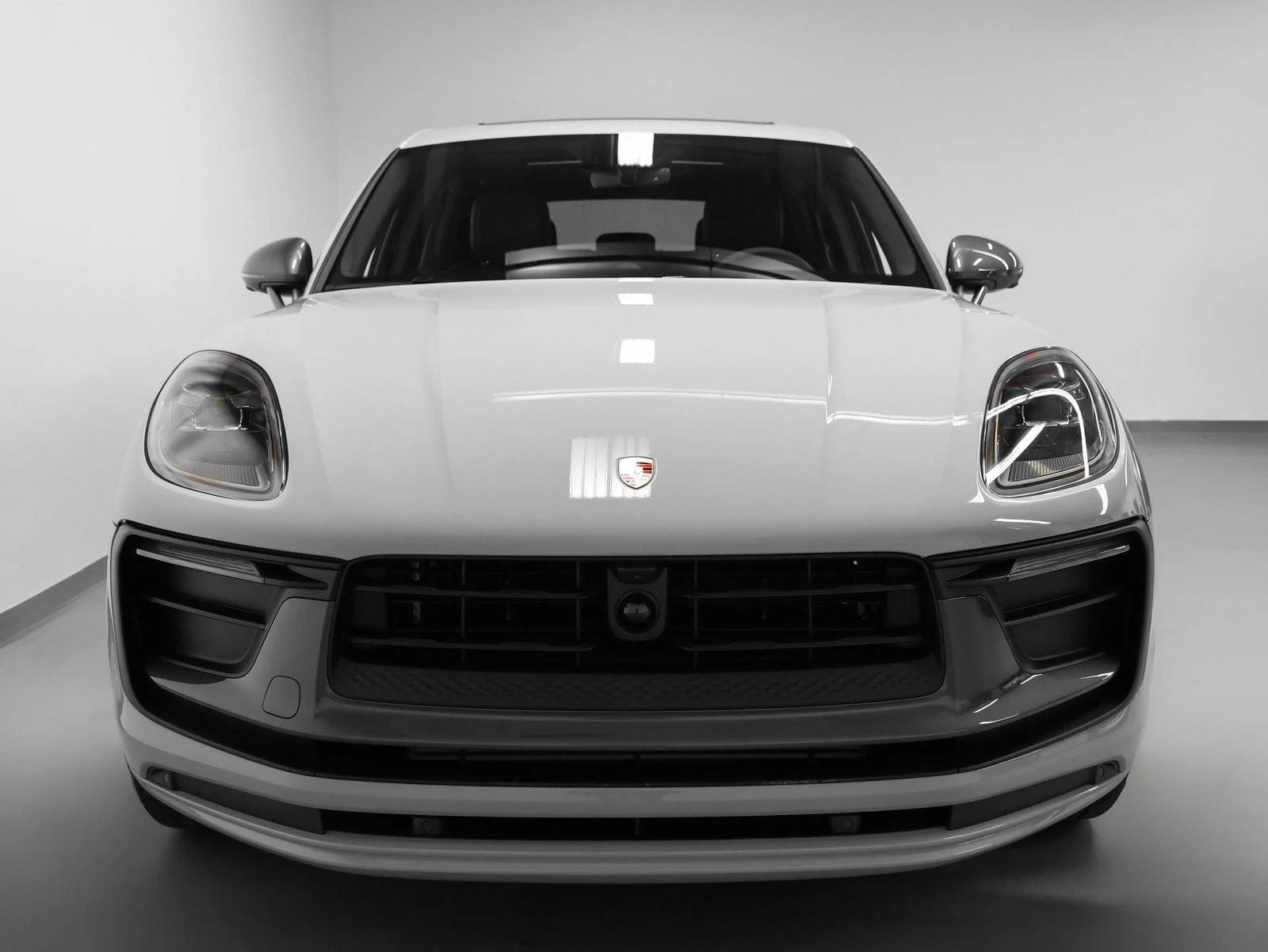 2026 Porsche Macan T (95B), 7/20