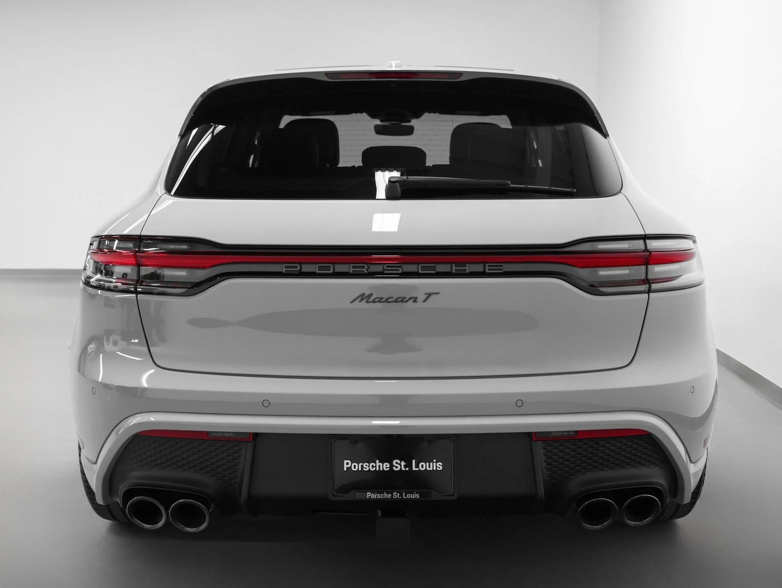 2026 Porsche Macan T (95B), 10/20