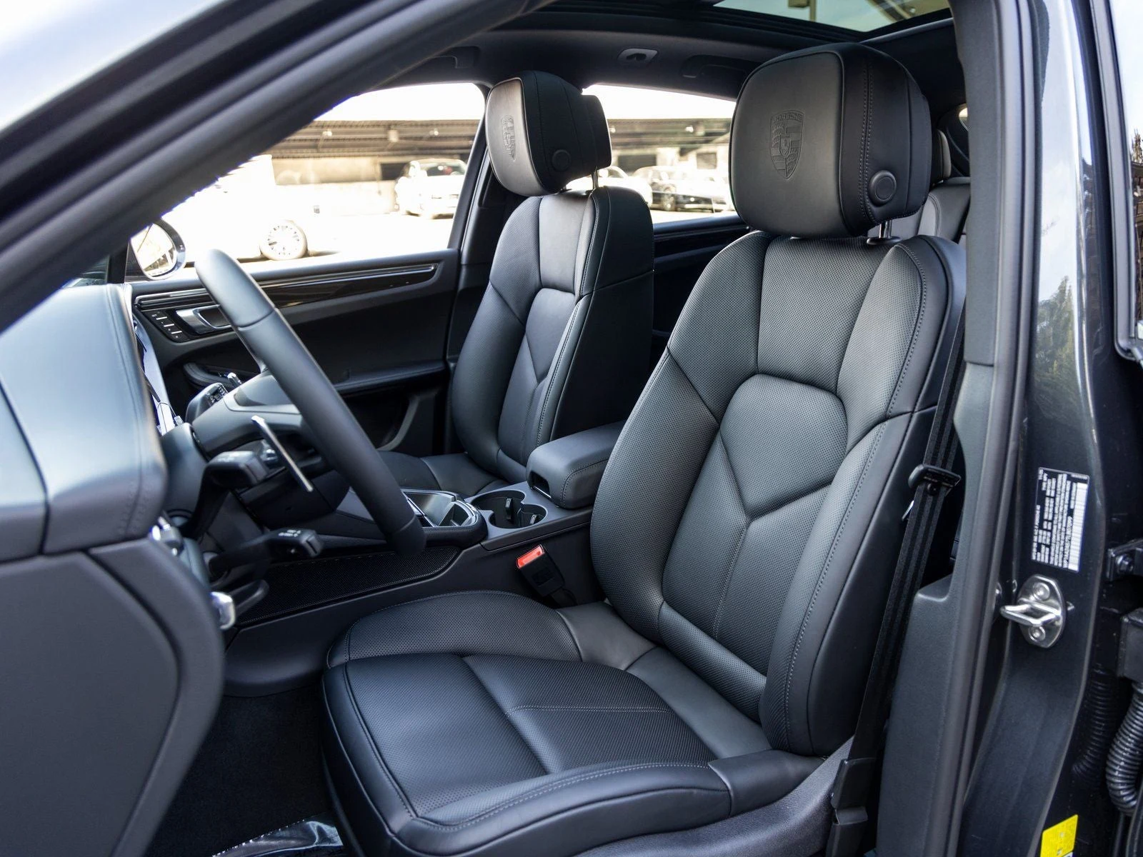 2026 Porsche Macan T (95B), 5/20