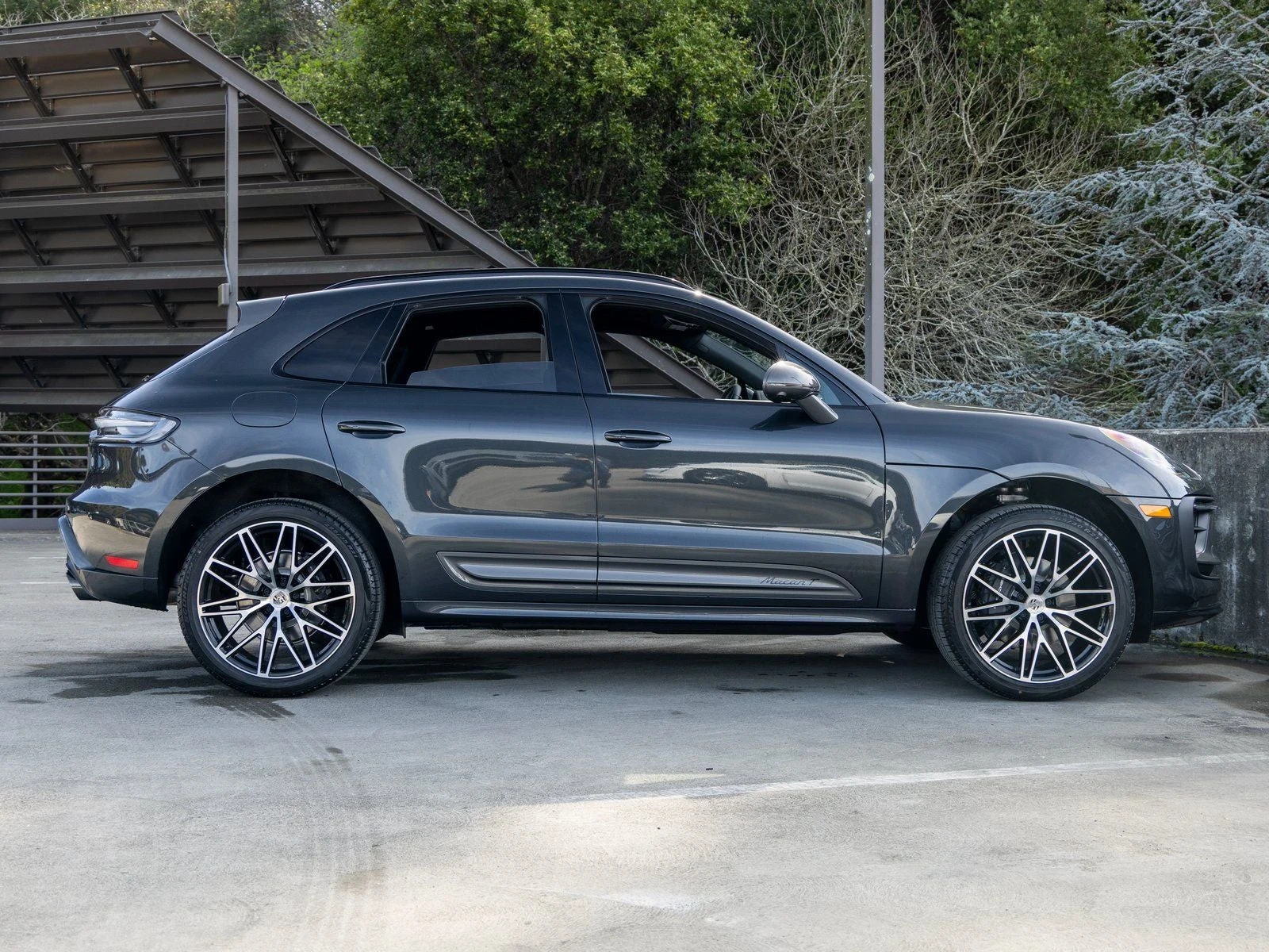 2026 Porsche Macan T (95B), 12/20