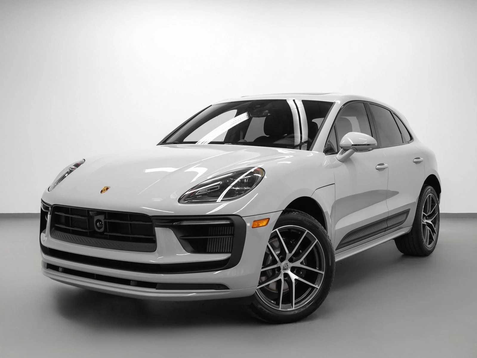 Porsche Macan S (95B) · Chalk · Indigo Auto Group