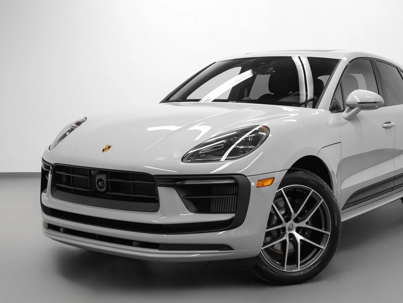 2026 Porsche Macan S (95B), 6/20
