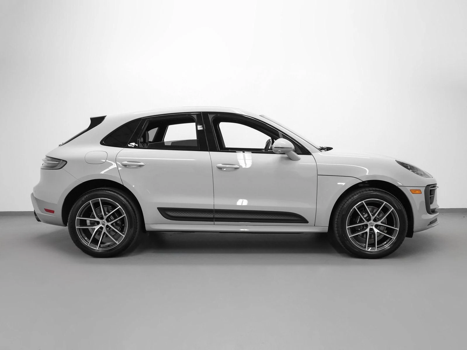 2026 Porsche Macan S (95B), 12/20