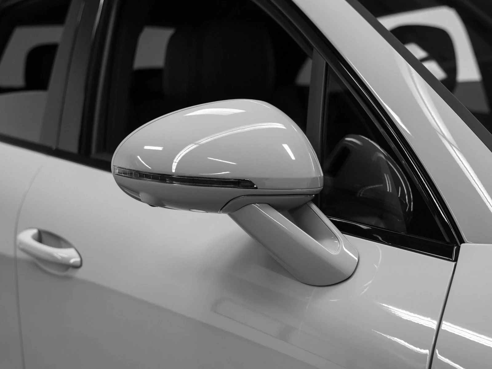 2026 Porsche Macan S (95B), 13/20