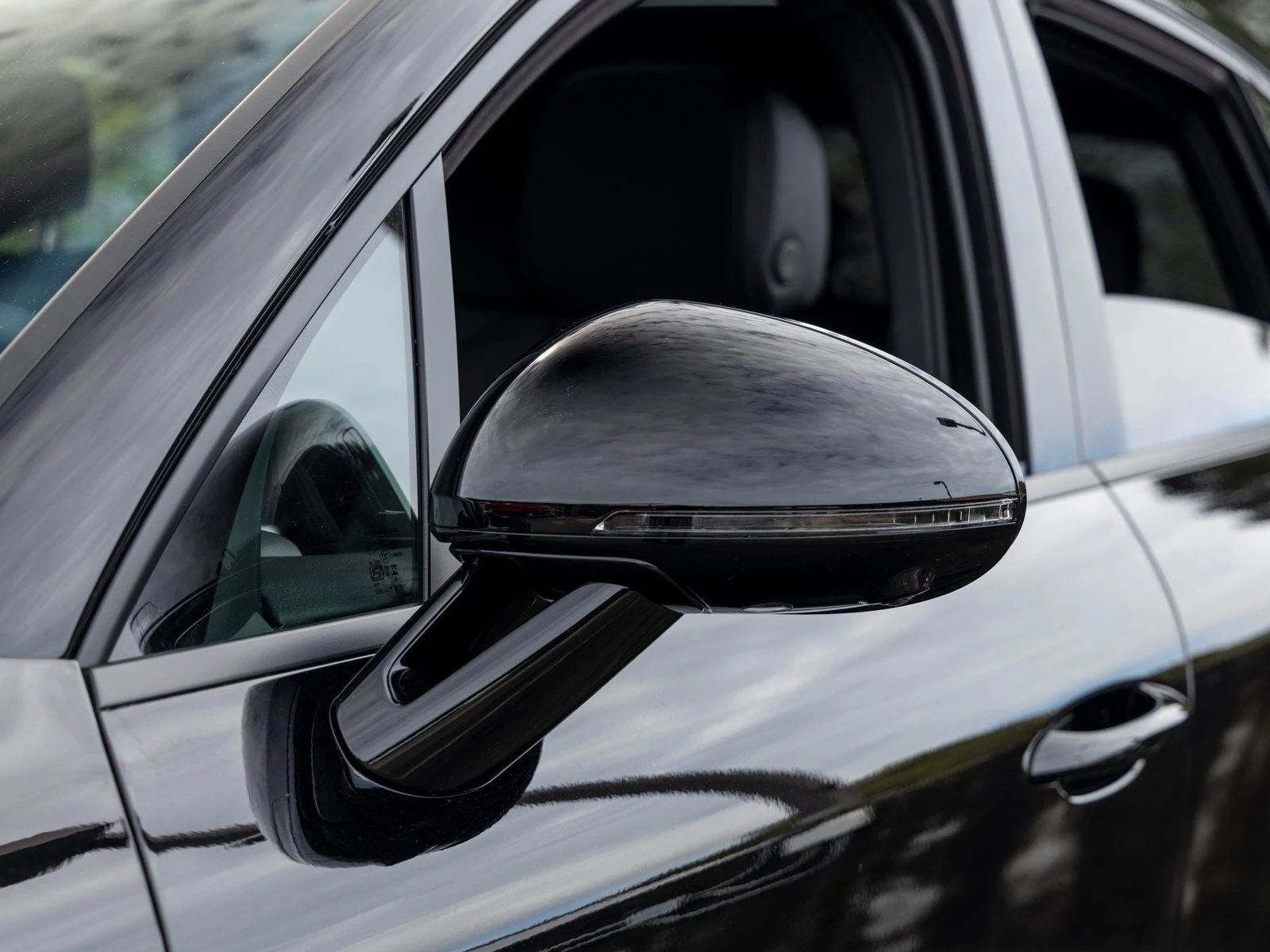2026 Porsche Macan (95B), 18/20
