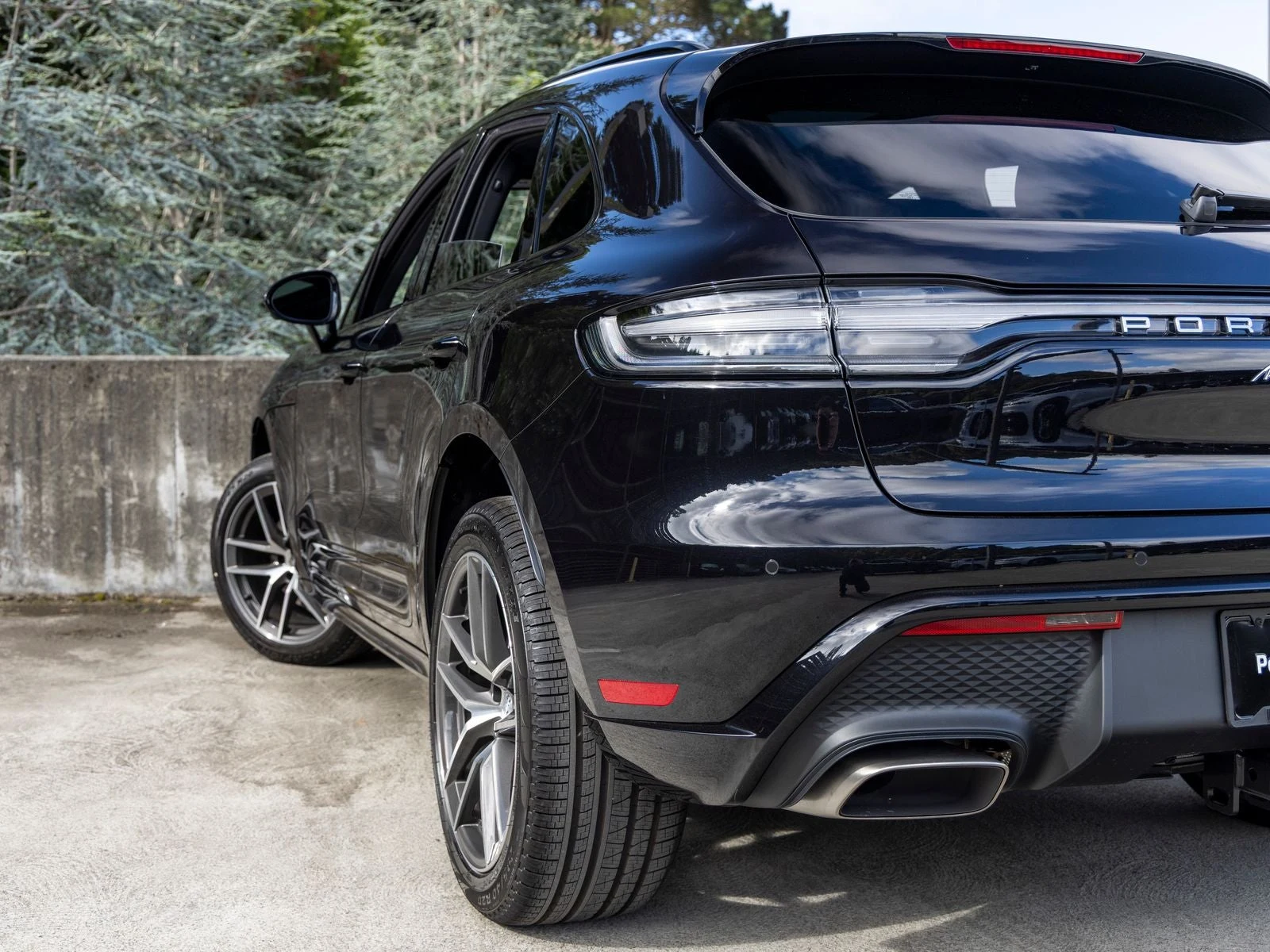 2026 Porsche Macan (95B), 19/20