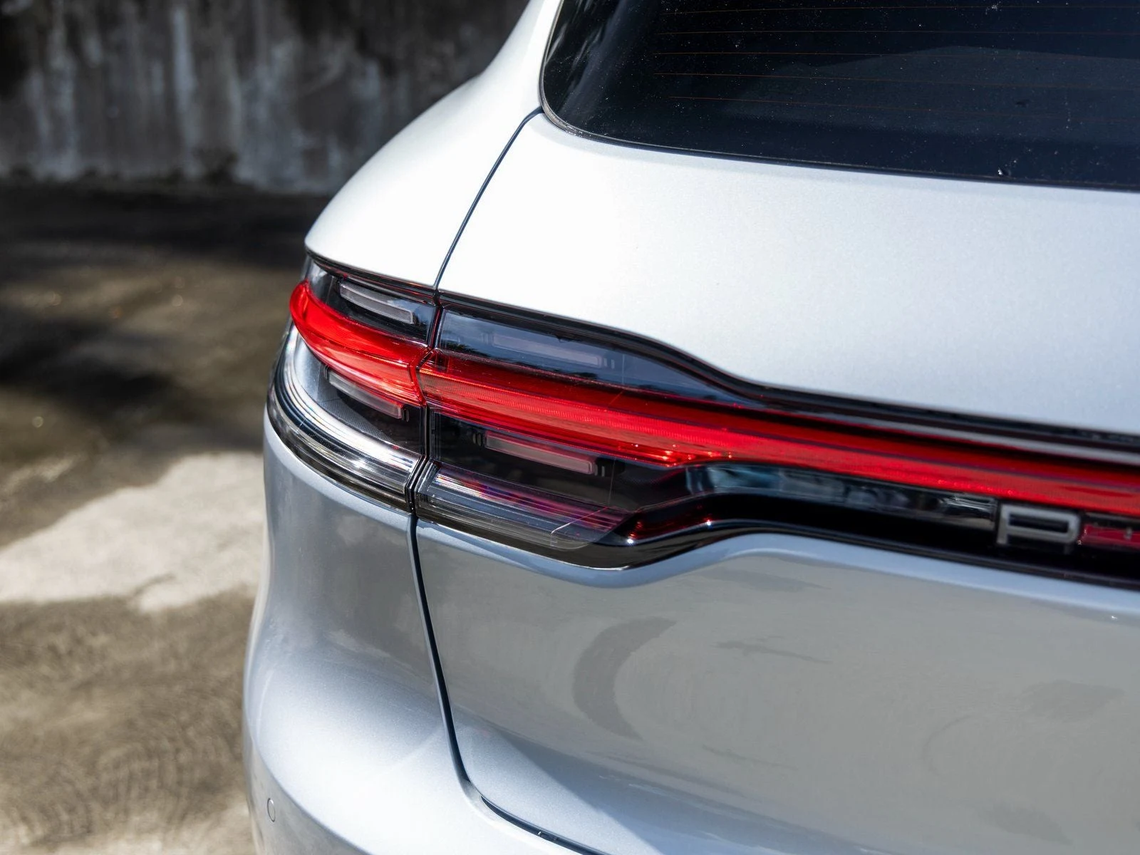 2026 Porsche Macan T (95B), 18/20