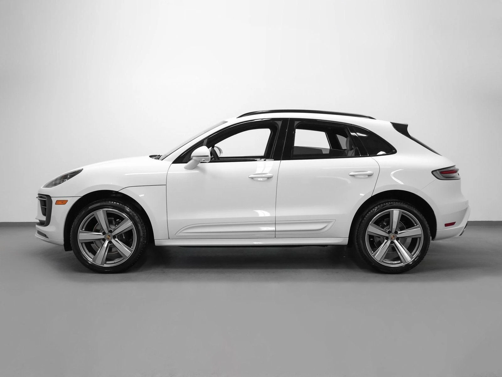 2026 Porsche Macan S (95B), 2/20