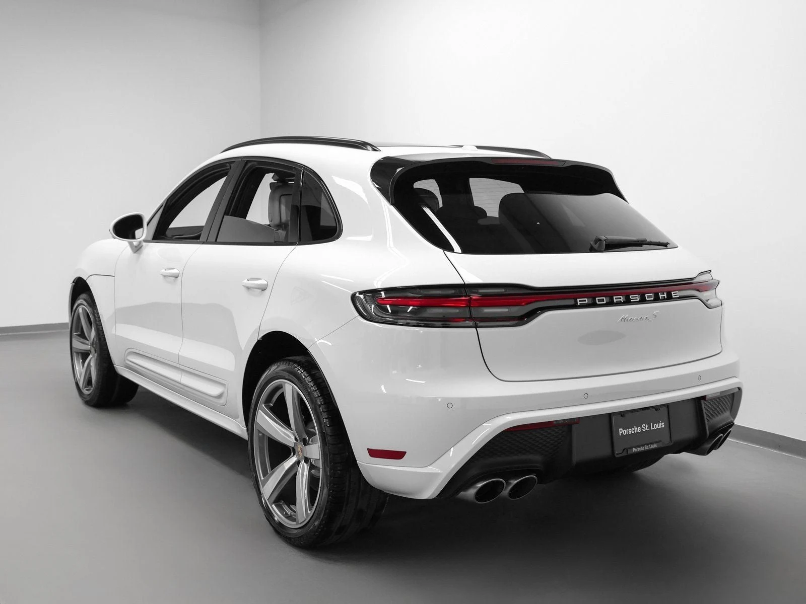 2026 Porsche Macan S (95B), 3/20