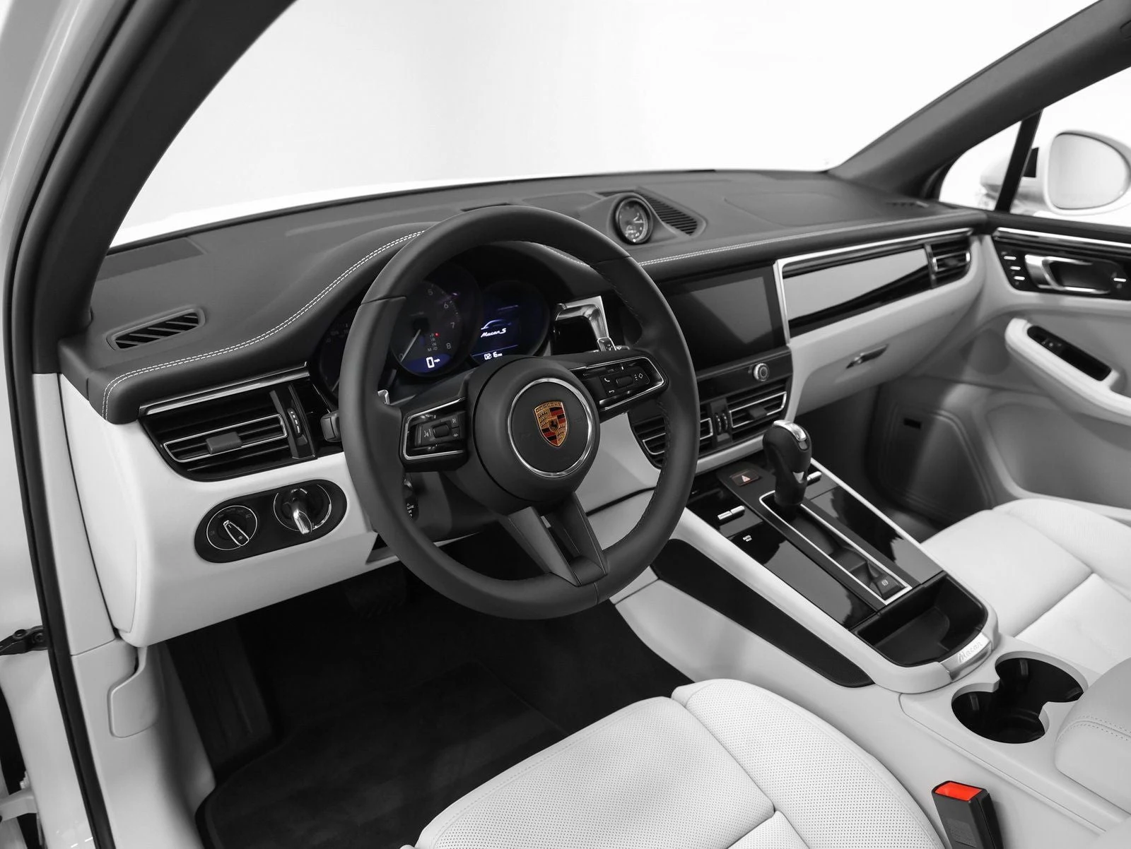 2026 Porsche Macan S (95B), 4/20