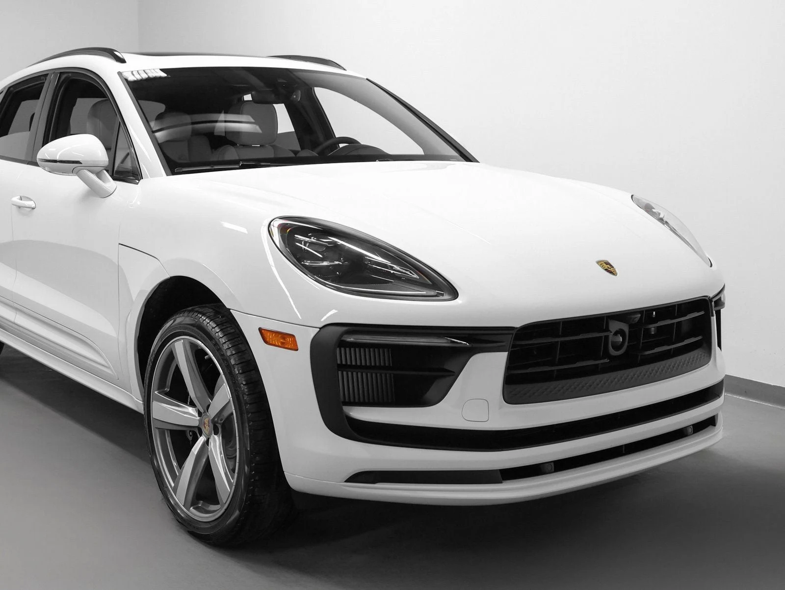 2026 Porsche Macan S (95B), 8/20