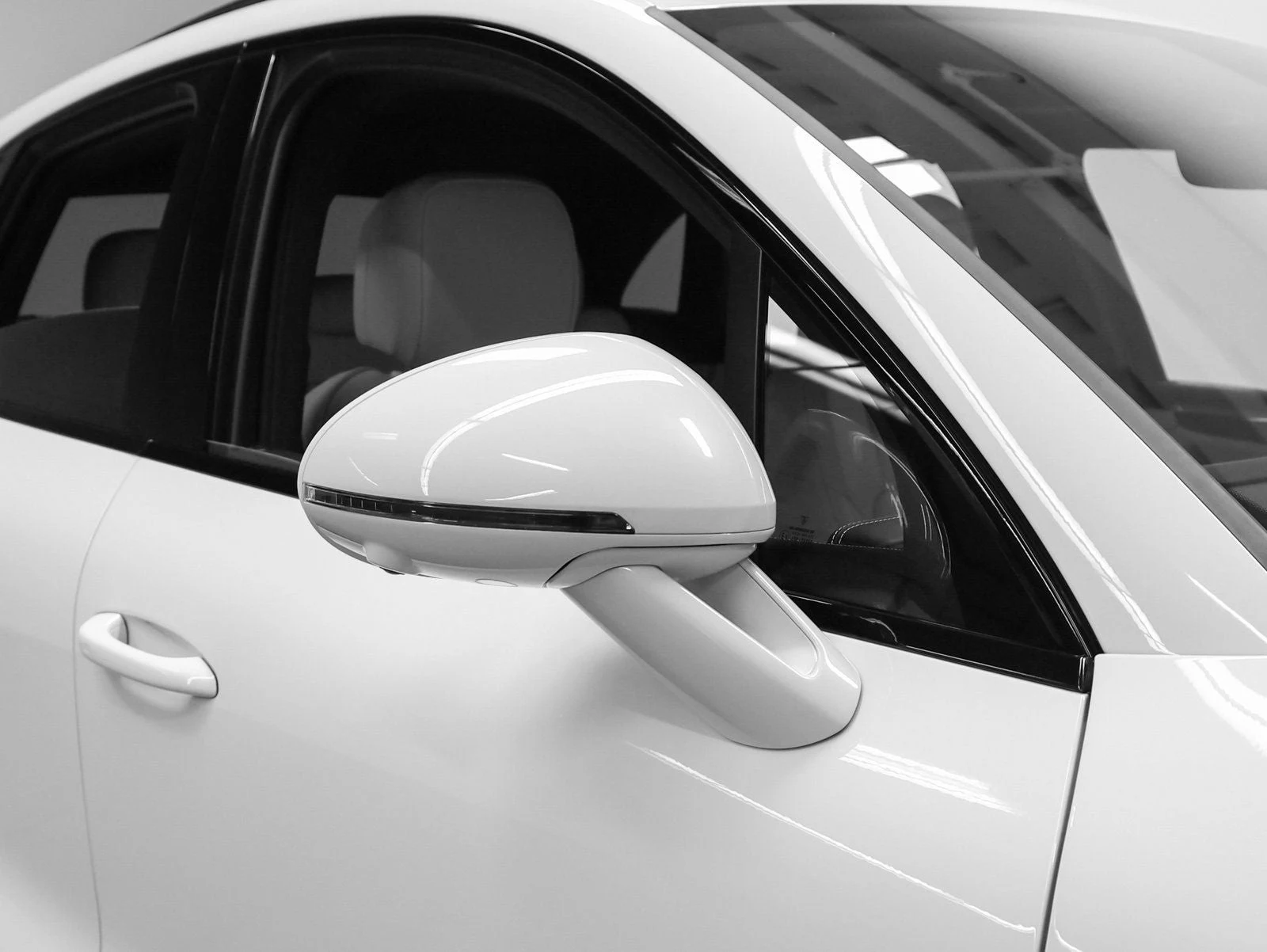 2026 Porsche Macan S (95B), 13/20
